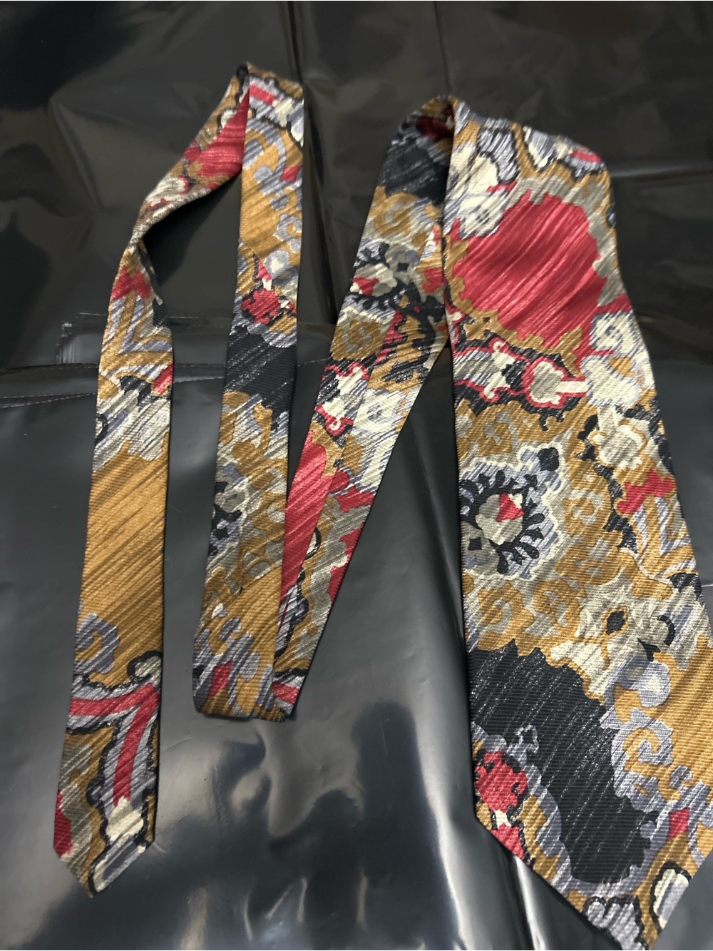 Evan Picone Red, Gold & Black Paisley Floral Tie